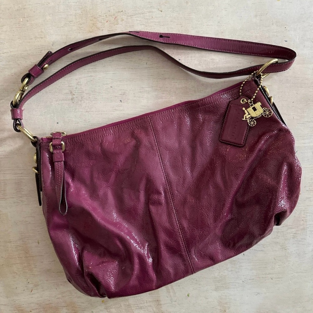 Coach Elegant Purple Leather Shoulder Bag